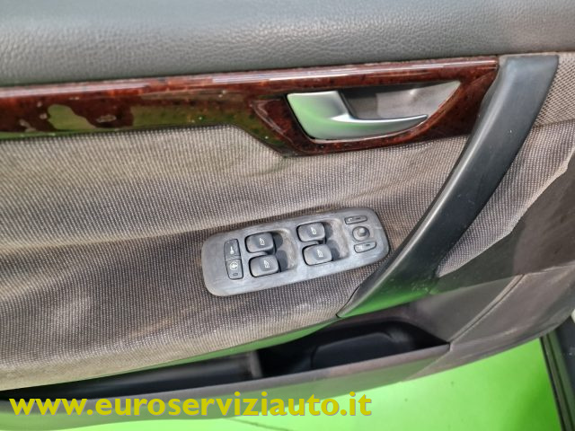 VOLVO V70 usata 26