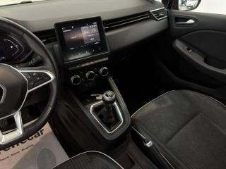 RENAULT Clio usata, con Controllo automatico clima