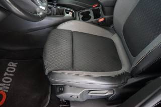 OPEL Grandland X usata, con Sensori di parcheggio posteriori