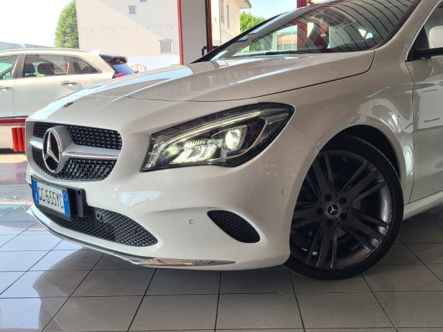 MERCEDES-BENZ CLA 180 usata, con Sistema di navigazione