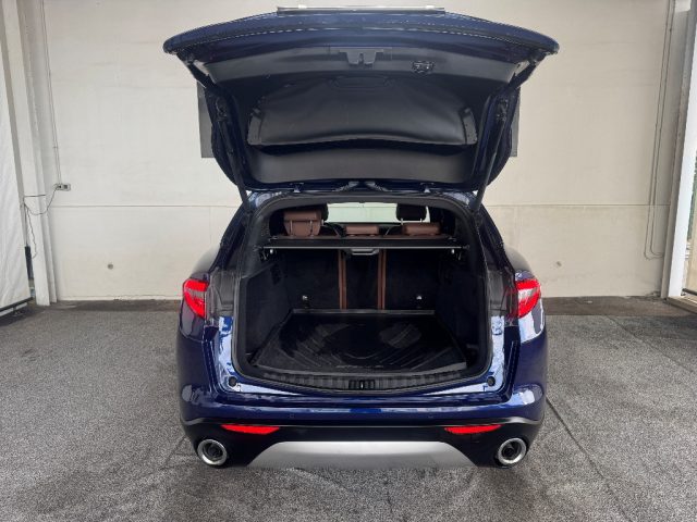 ALFA ROMEO Stelvio usata, con Sistema di navigazione