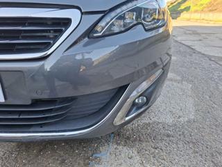 PEUGEOT 308 usata, con Sedile posteriore sdoppiato