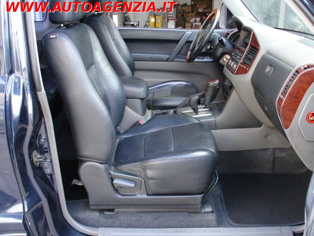 MITSUBISHI Pajero usata 9