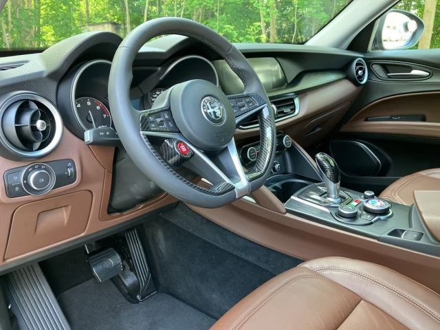 ALFA ROMEO Stelvio usata, con Controllo trazione