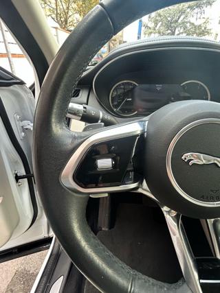 JAGUAR E-Pace usata, con Start/Stop Automatico