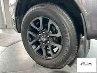TOYOTA Hilux usata, con Specchietti laterali elettrici