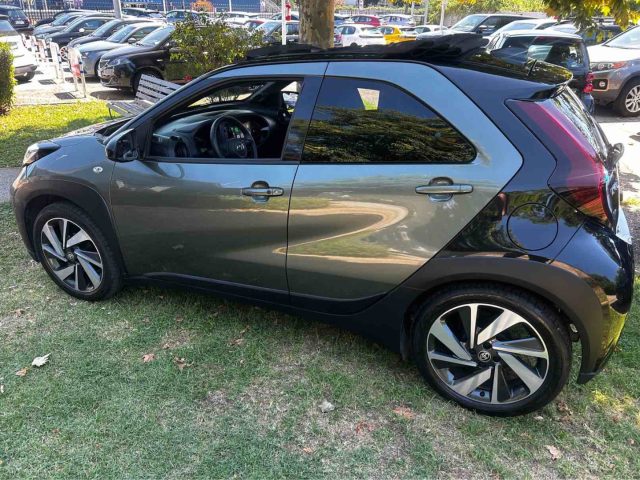 TOYOTA Aygo X usata, con Airbag