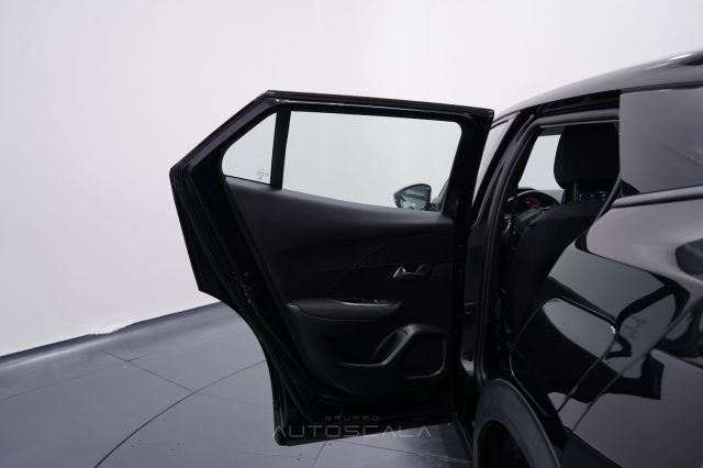 PEUGEOT 2008 usata, con Vetri oscurati