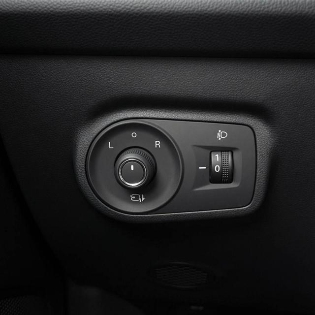 MG ZS usata, con Controllo vocale