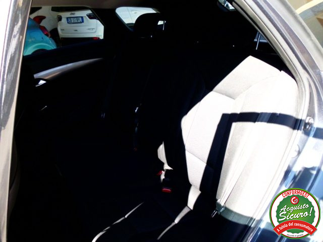 HYUNDAI i40 usata, con Fari Xenon