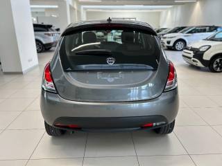 LANCIA Ypsilon usata, con Airbag testa