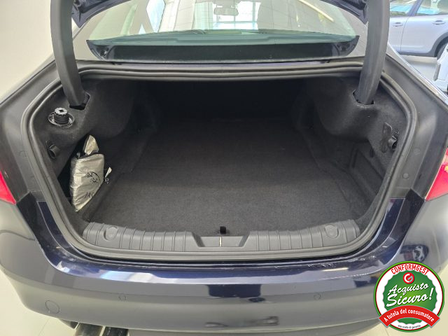 JAGUAR XF usata, con Climatizzatore