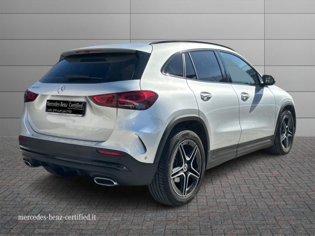 MERCEDES-BENZ GLA 200 usata, con Airbag