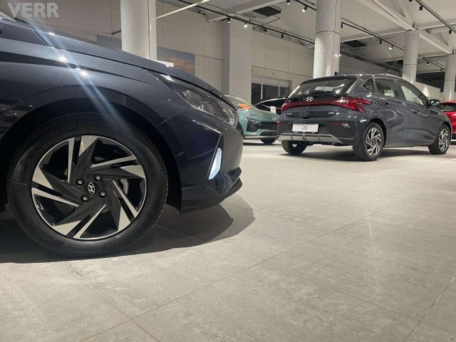 HYUNDAI i20 usata, con Controllo elettronico della corsia