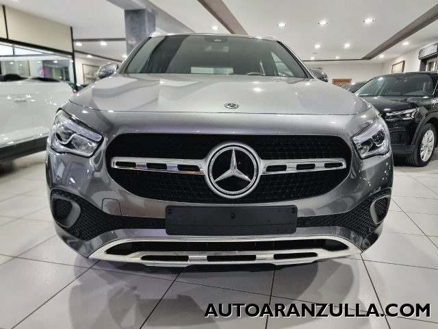 MERCEDES-BENZ GLA 200 usata, con Portellone posteriore elettrico