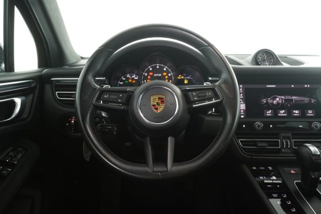 PORSCHE Macan usata 12
