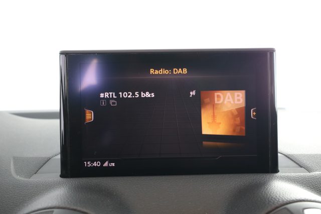 AUDI Q2 usata 8