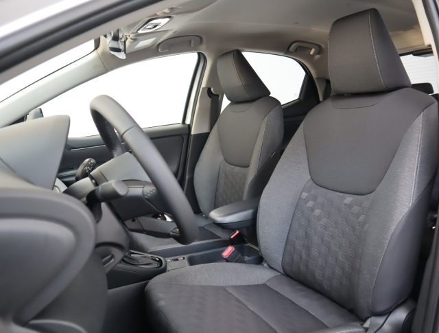 TOYOTA Yaris usata, con Cruise Control