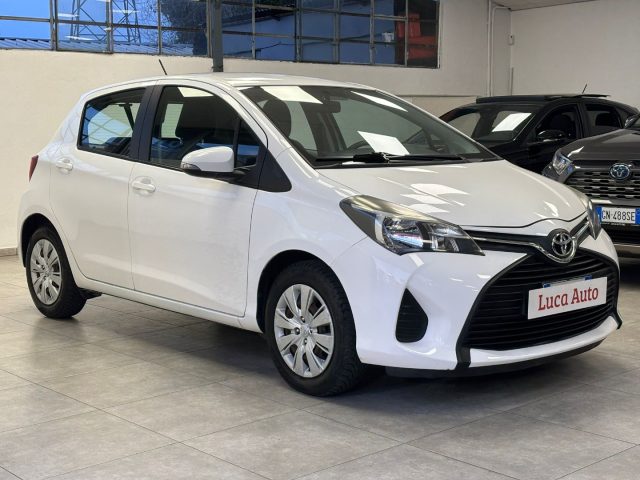 TOYOTA Yaris usata, con Alzacristalli elettrici