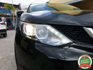 NISSAN Qashqai usata, con Sensori di parcheggio posteriori