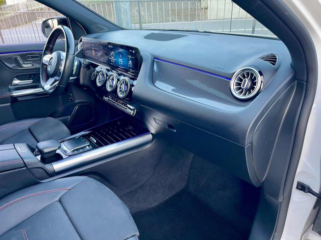 MERCEDES-BENZ GLA 200 usata, con Controllo automatico clima