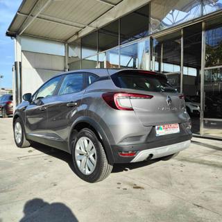 RENAULT Captur usata, con Autoradio