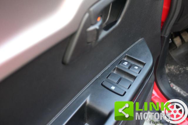 MAHINDRA KUV100 usata, con Sistema di navigazione