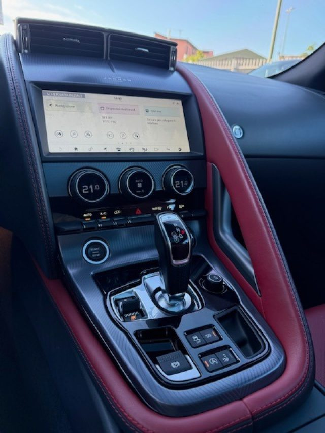 JAGUAR F-Type usata, con Fari Xenon