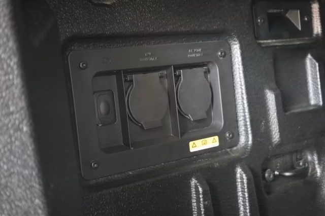 FORD Ranger Raptor usata, con Autoradio digitale