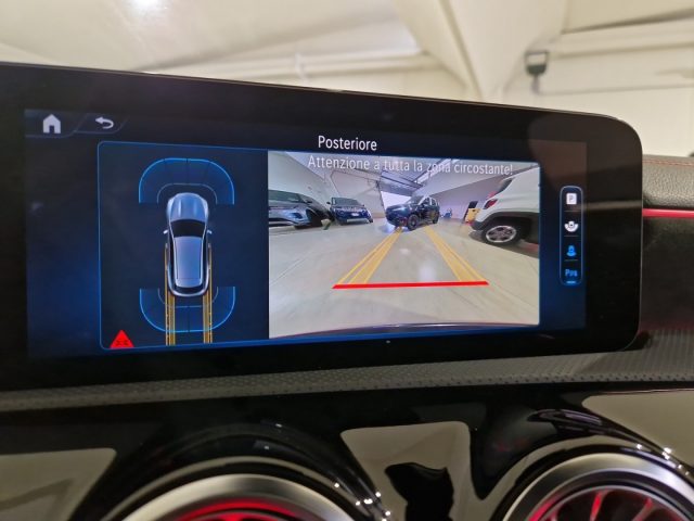 MERCEDES-BENZ CLA 200 usata, con Touch screen