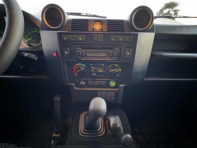 LAND ROVER Defender usata, con Cronologia tagliandi