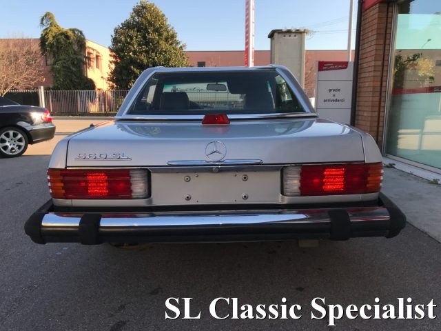 MERCEDES-BENZ SL 560 usata 3