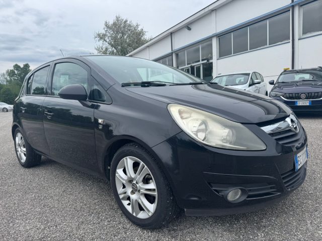 OPEL Corsa usata, con Airbag
