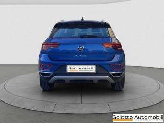 VOLKSWAGEN T-Roc usata, con Autoradio