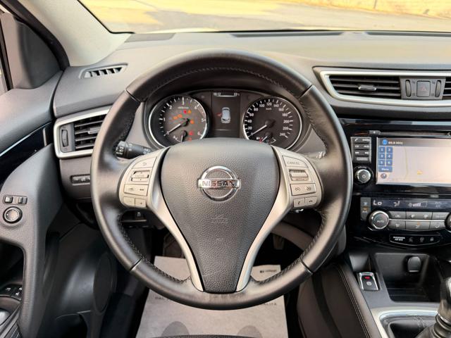NISSAN Qashqai usata, con Autoradio