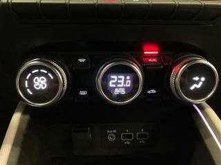 RENAULT Clio usata 23
