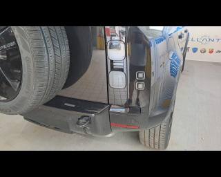 LAND ROVER Defender usata, con Android Auto