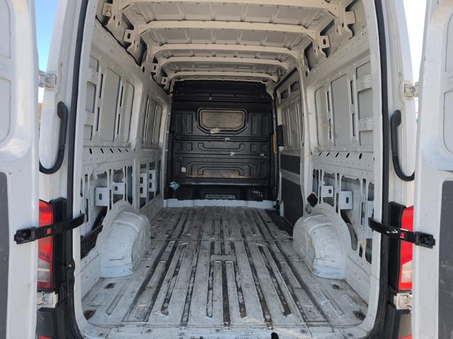 VOLKSWAGEN Crafter usata 16