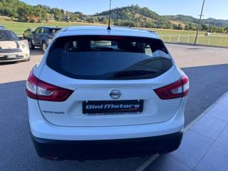 NISSAN Qashqai usata, con Autoradio