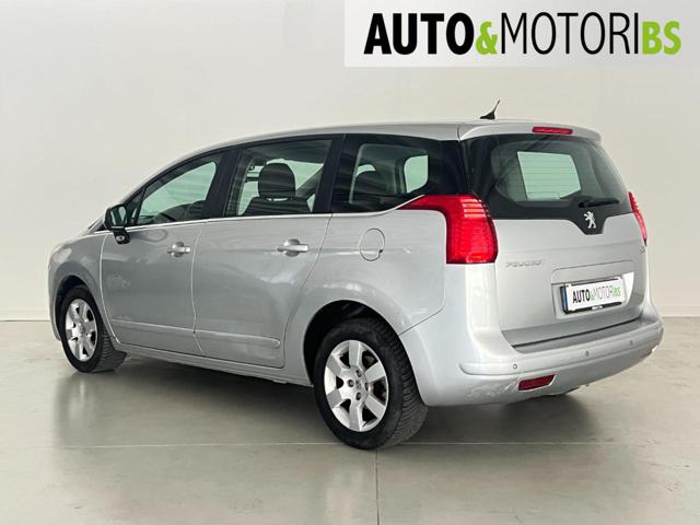 PEUGEOT 5008 usata, con Autoradio