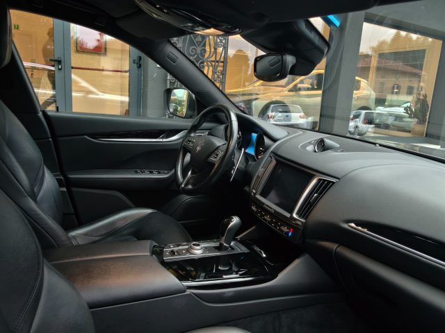 MASERATI Levante usata, con Cronologia tagliandi