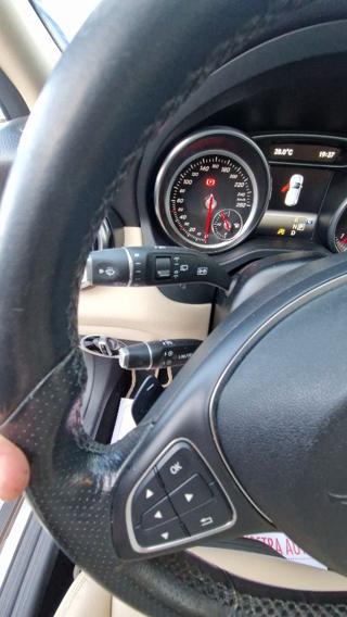 MERCEDES-BENZ GLA 180 usata, con Lettore CD