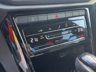 VOLKSWAGEN T-Roc usata, con Cruise Control