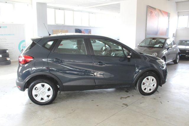 RENAULT Captur usata, con Autoradio