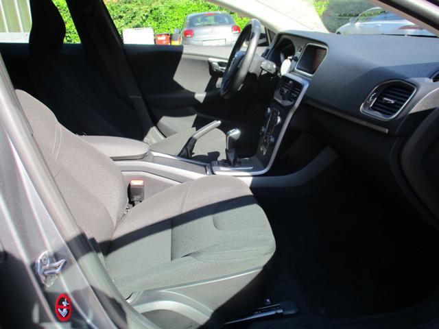 VOLVO V40 usata, con Sedile posteriore sdoppiato