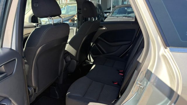 MERCEDES-BENZ B 180 usata, con Airbag testa
