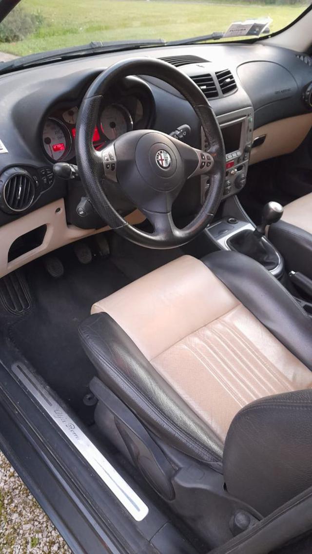 ALFA ROMEO 147 usata, con Airbag laterali