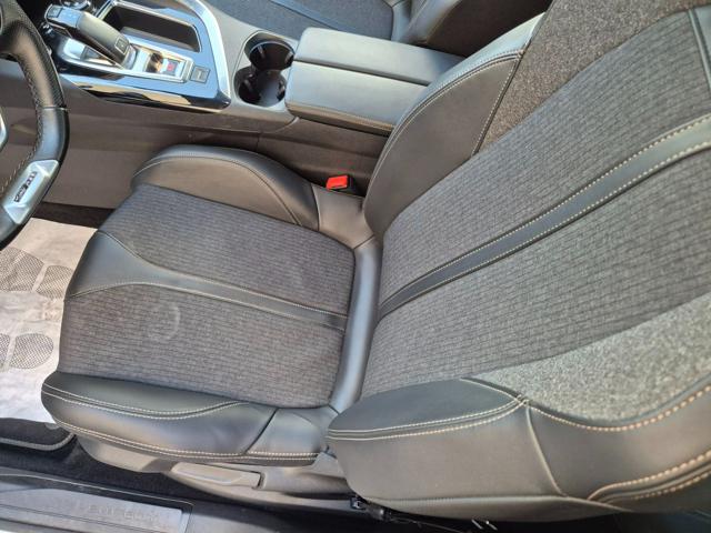 PEUGEOT 3008 usata, con Controllo automatico clima