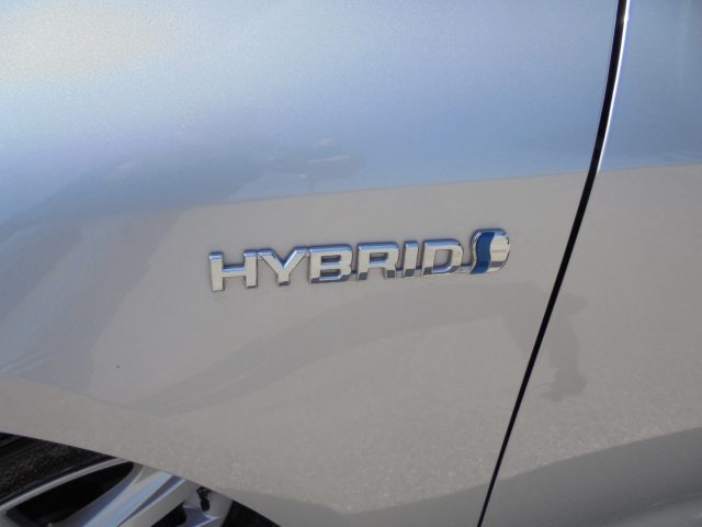 TOYOTA Corolla usata, con Autoradio