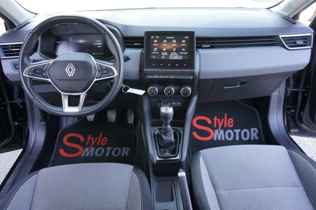 RENAULT Clio usata, con Autoradio